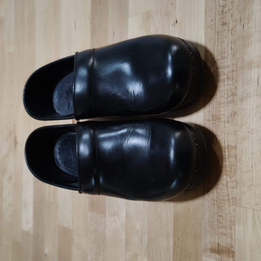 Clogs